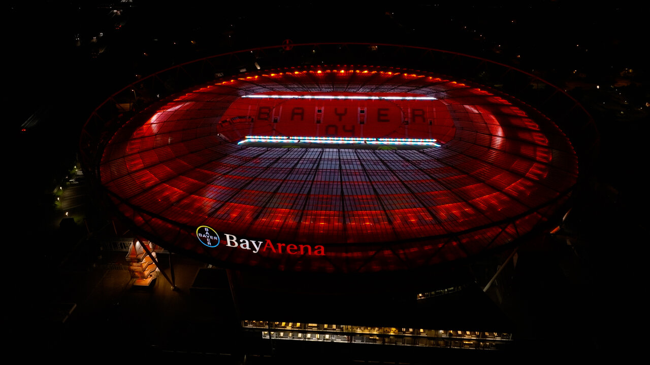 Ready for Champions League: LEDVANCE lights up BayArena with modern and efficient LED floodlights