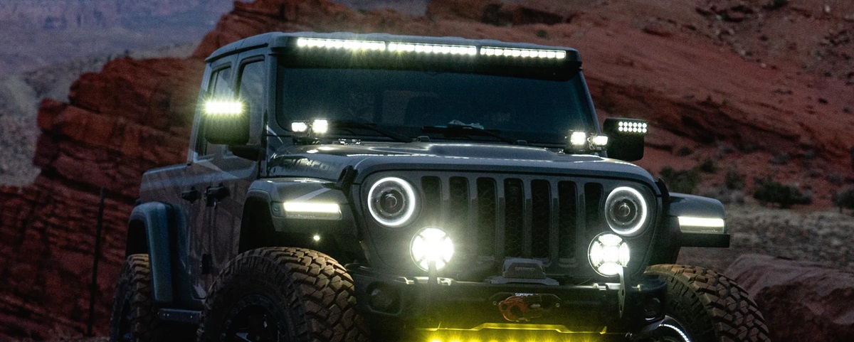 Elevate Your Jeep’s Look and Performance with the ORACLE Integrated LED Light Bar