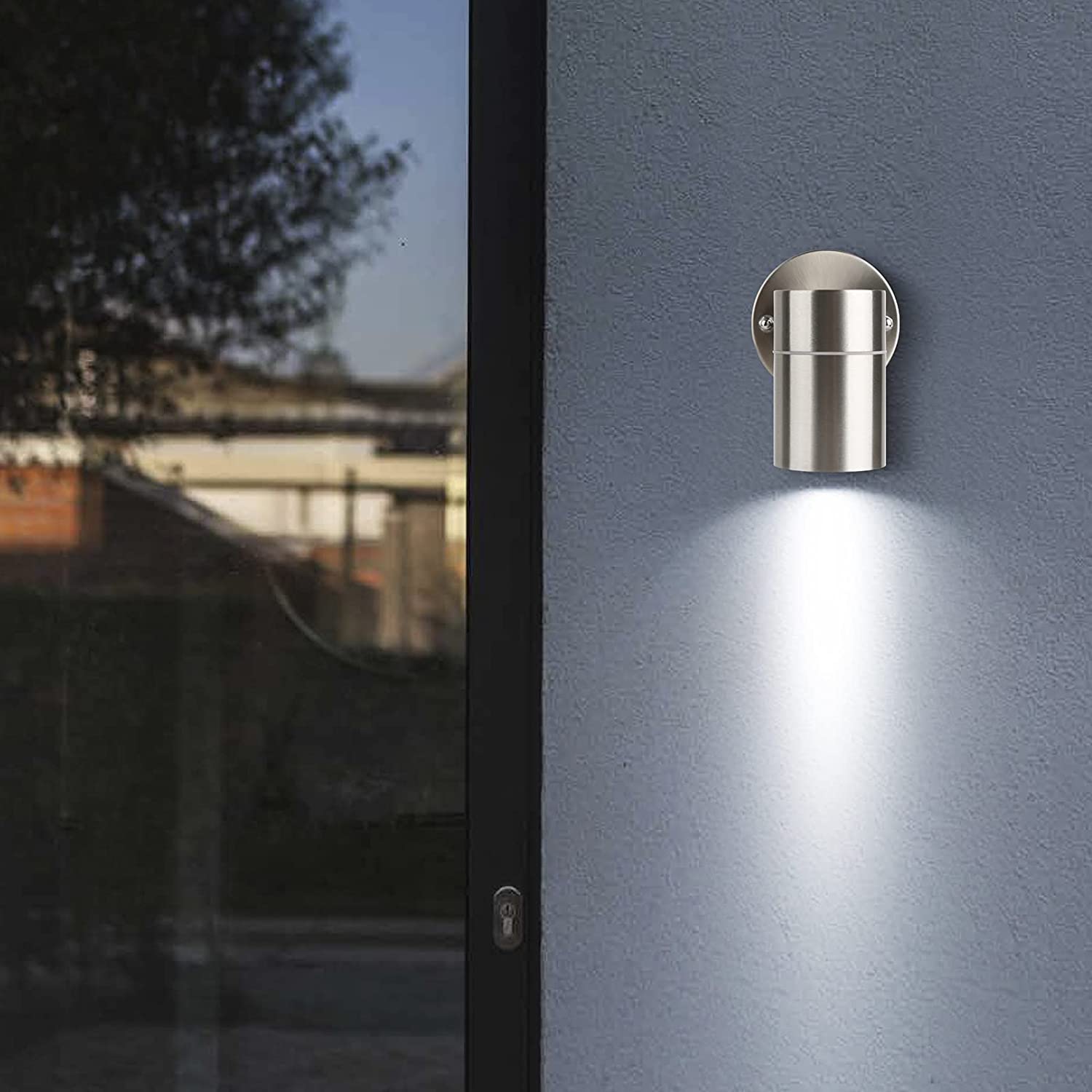 Outdoor wall lights that deals shine up and down